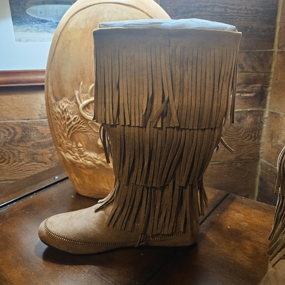 Hot Cakes Tan Fringe Suede Boots - Picture 4 of 9